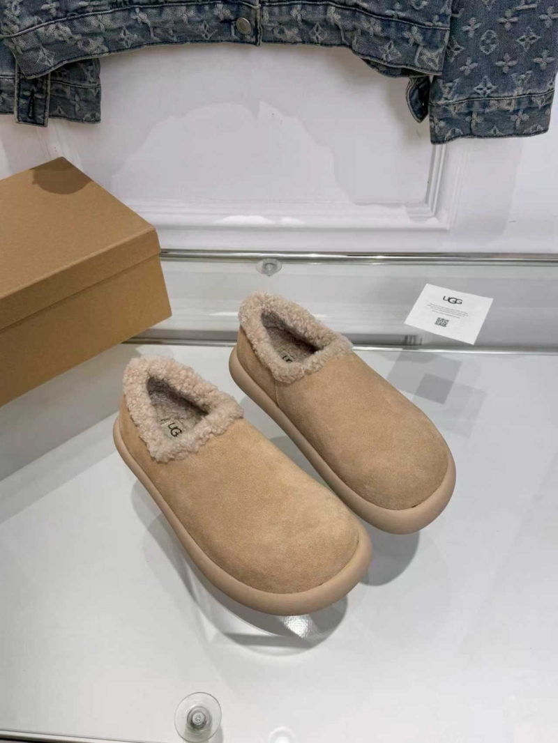Ugg Flat Shoes